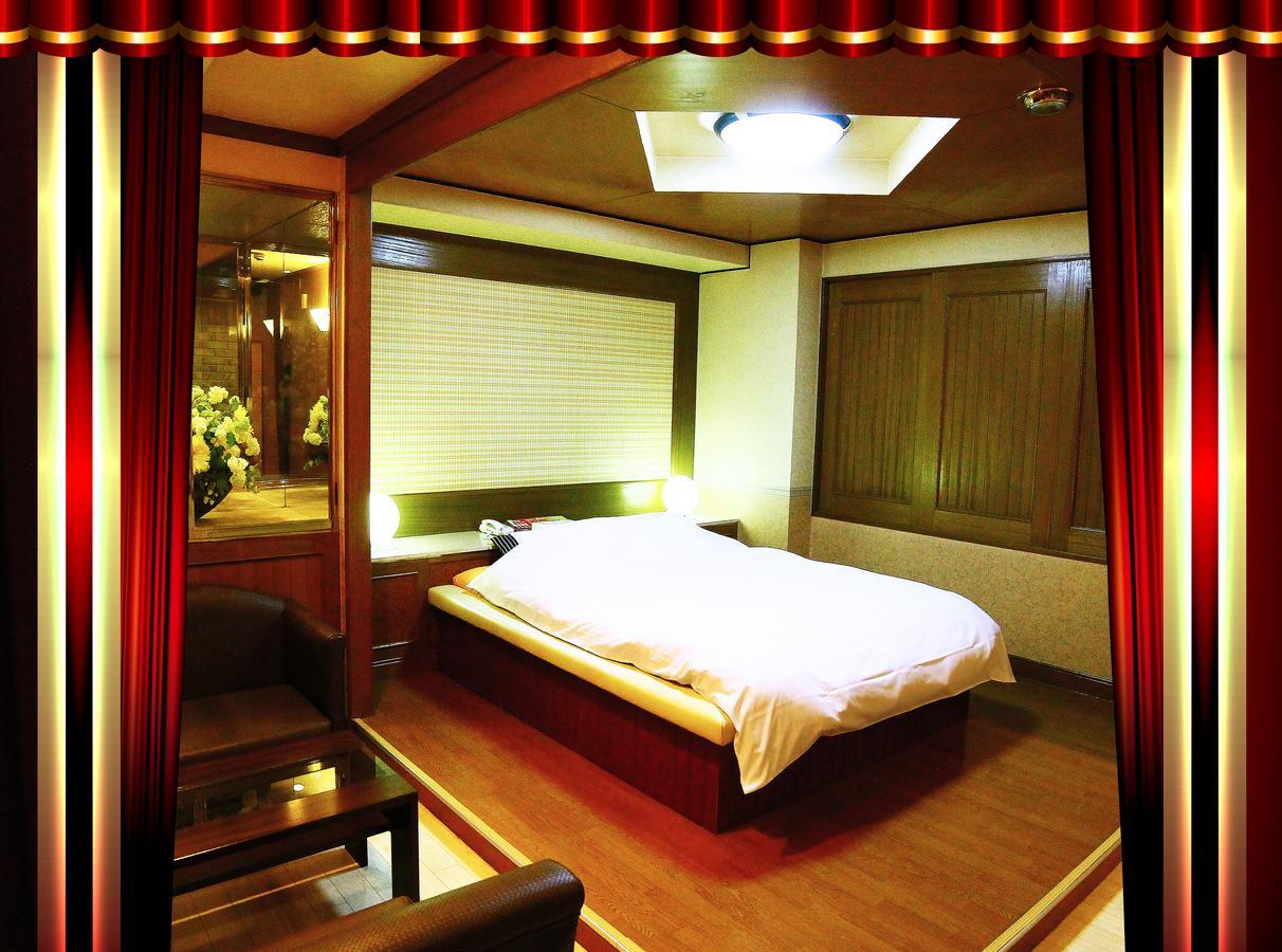 Kyoto Hotel Crown (Adults Only) Εξωτερικό φωτογραφία